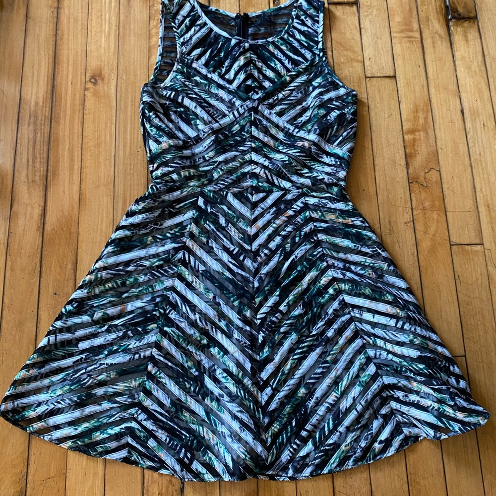 Parker cocktail dress. Size small.